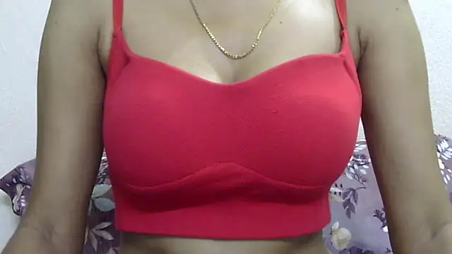 Snapshot of _FluffyHxney_ chatting on 06.27.26 FluffyHxney online show from 06.27.26