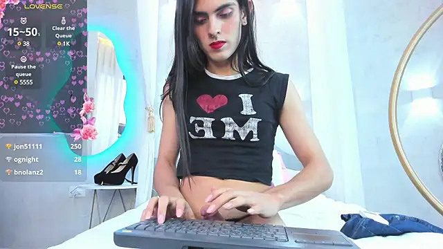 Venusflame   online show from 02.15.25