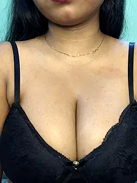 Ishaani 0 online show from 02.13.26