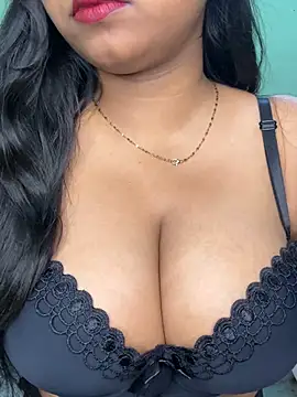 Snapshot of Ishaani_0 chatting on 05.22.26 Ishaani 0 online show from 05.22.26