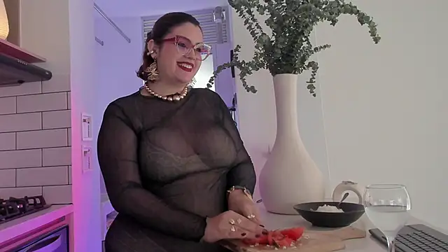 Candelariia  online show from 03.06.25