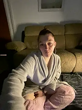 Stoner BarbieXX online show from 02.28.25