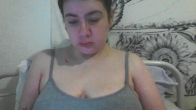 CamilaCherryX online show from 11.04.25