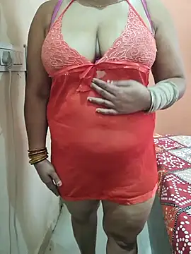 milf-kaira online show from 11.15.25