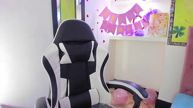 zoe connor19 online show from 05.13.26