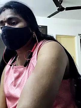 Snapshot of Tamilrojanew chatting on 12.14.24 Tamilrojanew online show from 12.14.24