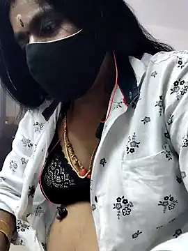 Snapshot of Tamilrojanew chatting on 01.05.25 Tamilrojanew online show from 01.05.25