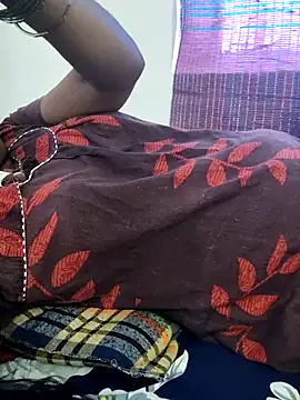 Snapshot of Tamilrojanew chatting on 09.18.25 Tamilrojanew online show from 09.18.25