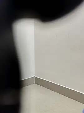 Snapshot of Tamilrojanew chatting on 10.12.25 Tamilrojanew online show from 10.12.25