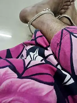 Snapshot of Tamilrojanew chatting on 10.14.25 Tamilrojanew online show from 10.14.25