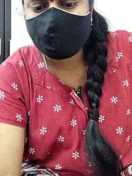 Snapshot of Tamilrojanew chatting on 10.30.25 Tamilrojanew online show from 10.30.25