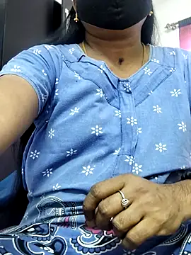 Snapshot of Tamilrojanew chatting on 05.27.26 Tamilrojanew online show from 05.27.26