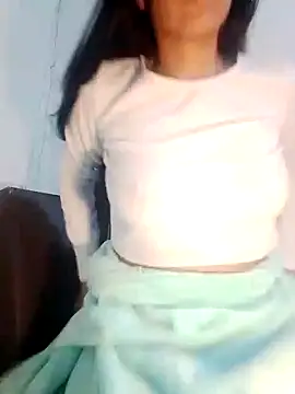 chloewildd  online show from 12.22.24