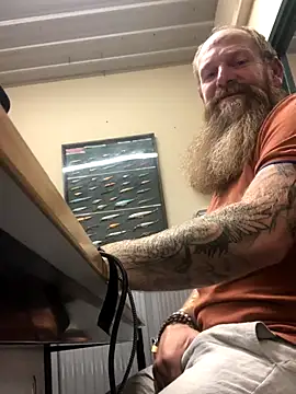 Snapshot of Ice_mannHH chatting on 09.30.25 Ice mannHH online show from 09.30.25