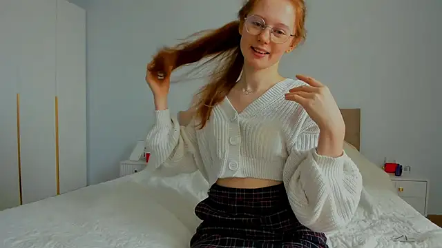 Snapshot of Fire_Luna chatting on 03.22.25 Fire Luna online show from 03.22.25