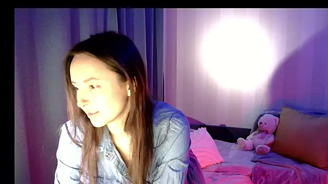 LilyXSky online show from 12.10.24