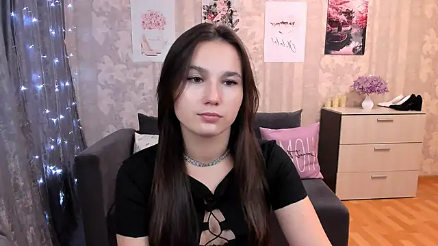 MilaDaisen online show from 09.26.25