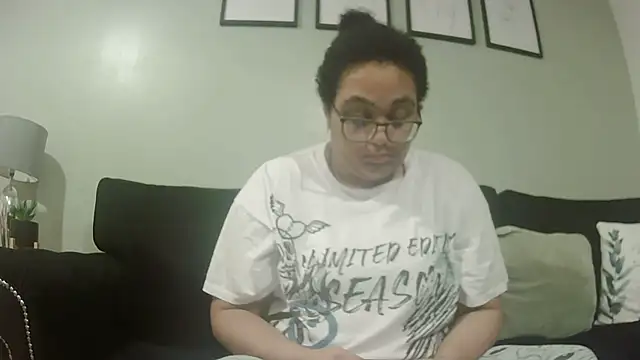 Snapshot of vanilla_chocolate23 chatting on 01.08.26 vanilla chocolate23 online show from 01.08.26