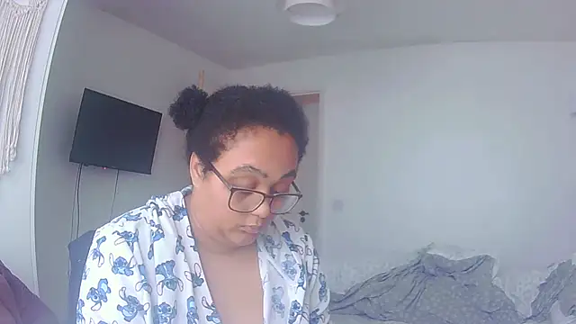 Snapshot of vanilla_chocolate23 chatting on 02.12.26 vanilla chocolate23 online show from 02.12.26