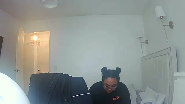 Snapshot of vanilla_chocolate23 chatting on 02.13.26 vanilla chocolate23 online show from 02.13.26