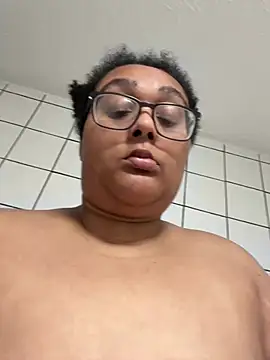 Snapshot of vanilla_chocolate23 chatting on 02.15.26 vanilla chocolate23 online show from 02.15.26