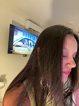 kenndall 21 online show from 11.15.25