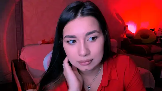 Snapshot of Swee_Alicee chatting on 10.24.25 Swee Alicee online show from 10.24.25