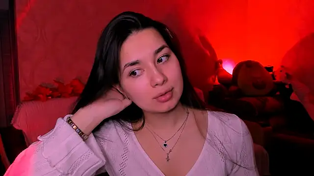 Snapshot of Swee_Alicee chatting on 11.11.25 Swee Alicee online show from 11.11.25