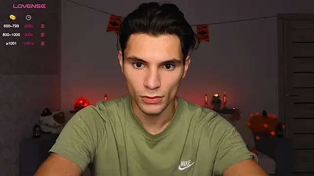 denlover1 online show from 10.14.25