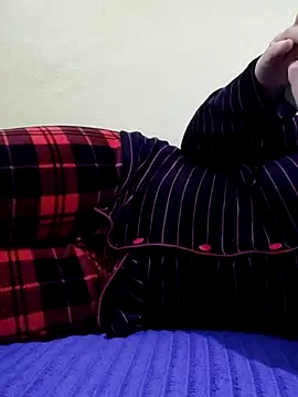 Snapshot of 3ahhd chatting on 03.08.25 3ahhd online show from 03.08.25