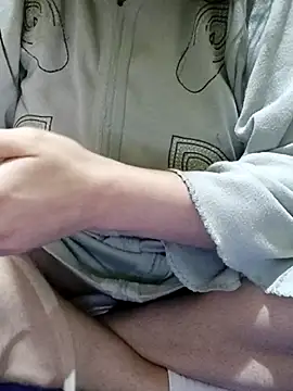 Snapshot of 3ahhd chatting on 03.10.25 3ahhd online show from 03.10.25