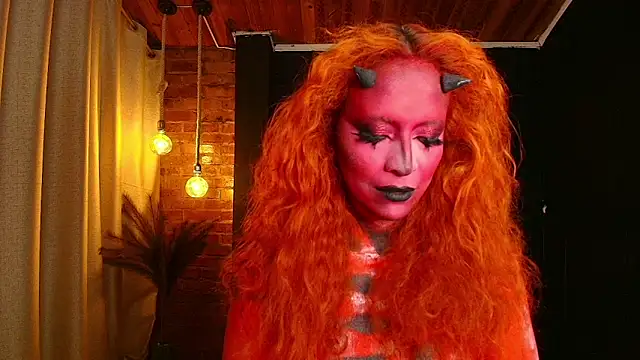 Snapshot of sahra_taylor_ chatting on 10.24.25 sahra taylor online show from 10.24.25