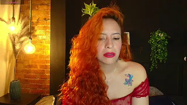 Snapshot of sahra_taylor_ chatting on 11.05.25 sahra taylor online show from 11.05.25