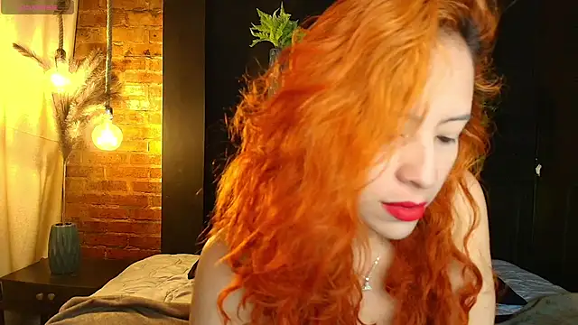 Snapshot of sahra_taylor_ chatting on 11.07.25 sahra taylor online show from 11.07.25