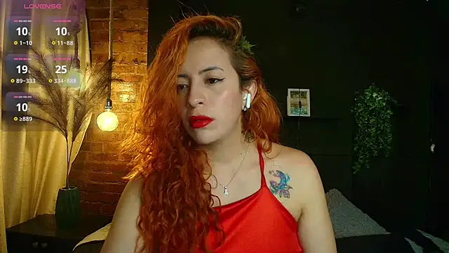 Snapshot of sahra_taylor_ chatting on 11.27.25 sahra taylor online show from 11.27.25