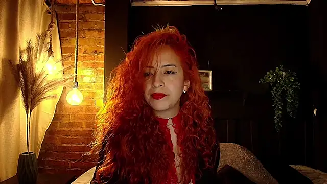 Snapshot of sahra_taylor_ chatting on 12.04.25 sahra taylor online show from 12.04.25