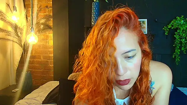 Snapshot of sahra_taylor_ chatting on 02.24.26 sahra taylor online show from 02.24.26