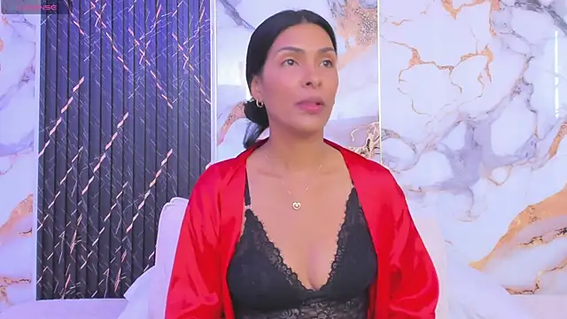 Snapshot of Alyson-a chatting on 11.27.25 Alyson-a online show from 11.27.25