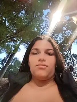 girl milk1 online show from 12.20.25