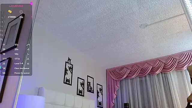 Zoe Vixen online show from 02.14.25