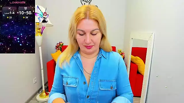 Lili Crossi online show from 11.03.25