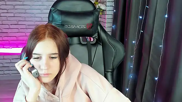 Tonya Gray online show from 01.03.25