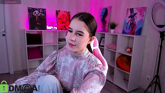 Tonya Gray online show from 11.30.25