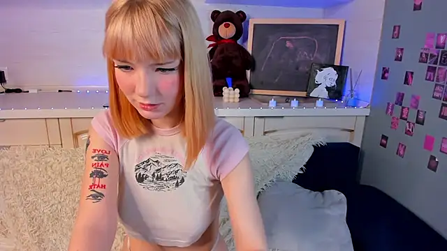 Linablueeyed online show from 01.31.25