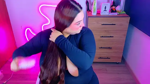 Snapshot of Rebeca_charme21 chatting on 10.04.25 Rebeca charme21 online show from 10.04.25