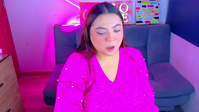 Snapshot of Rebeca_charme21 chatting on 11.21.25 Rebeca charme21 online show from 11.21.25