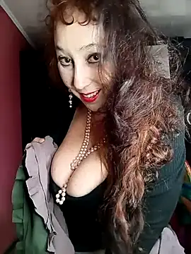 Snapshot of GypsyEsmeralda chatting on 03.02.25 GypsyEsmeralda online show from 03.02.25