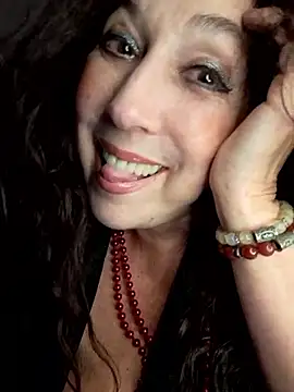 Snapshot of GypsyEsmeralda chatting on 10.22.25 GypsyEsmeralda online show from 10.22.25