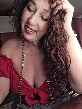 Snapshot of GypsyEsmeralda chatting on 06.03.26 GypsyEsmeralda online show from 06.03.26