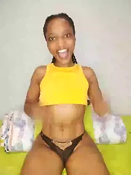 Snapshot of FreakySag_8888 chatting on 12.28.24 FreakySag 8888 online show from 12.28.24